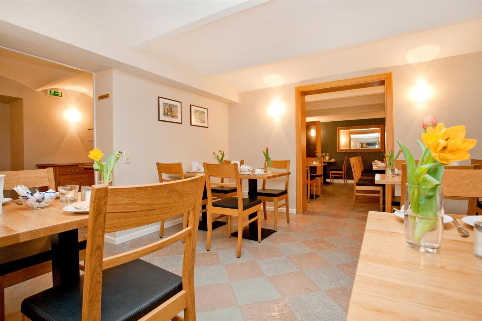 Hotel Garni Getreuer Eckart 빈츠 외부 사진